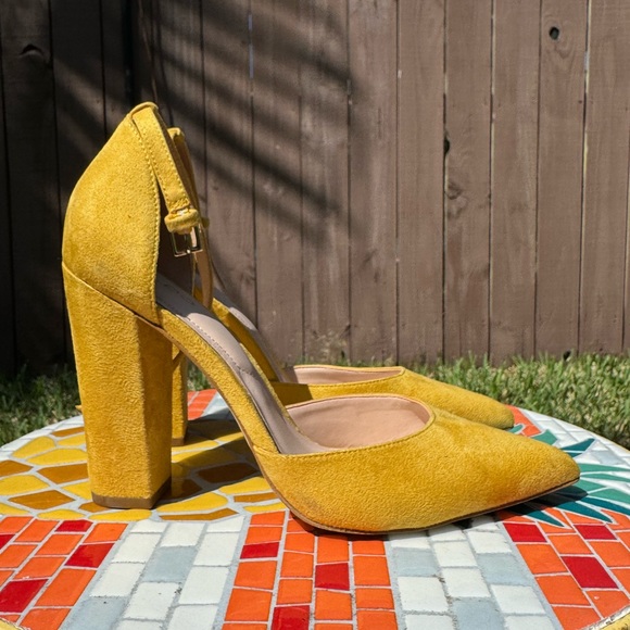 ALDO mustard yellow suede closed-toe high heeled pump| 4inch heel - Picture 4 of 6